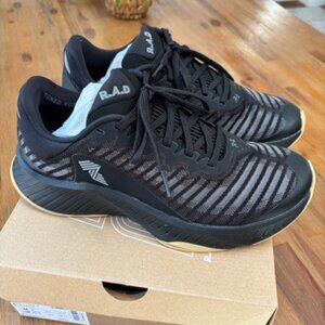 R.A.D. R-1 Black Gum Size M12 / W13.5